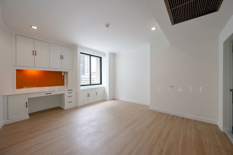 Las Colinas, Bangkok, Sukhumvit 21 Road, Khlongtoei Nua, Watthana, Bangkok, 3 Bedrooms, 240 sqm, Condo For Sale, by Foreign Hub Estate, 500291494 - DDproperty.com
