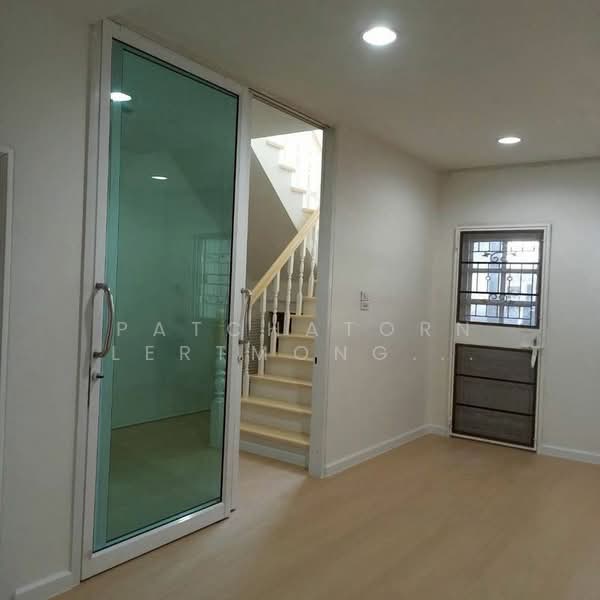 หมู่บ้าน 84 แมนชั่น : Baan 84 Mansion, กรุงเทพ, วังทองหลาง, วังทองหลาง, กรุงเทพ, 144 ตร.ม., ทาวน์เฮ้าส์ ขาย, โดย Patchatorn Lertmongkolsomchok, 500291548 - DDproperty.com