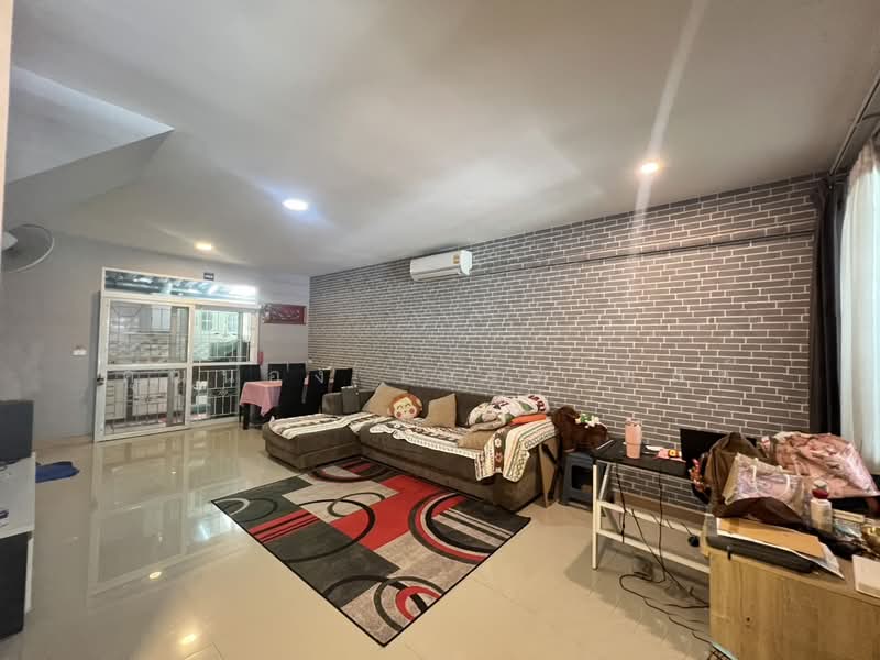 Gusto Town Home Petkasem - Thaweewattana, Bangkok, Soi Thaweewattana 9, Thaweewattana Road, Thawi Watthana, Thawi Watthana, Bangkok, 3 Bedrooms, 121 sqm, Townhouse For Sale, by คุณน้อง เกรทเทสต์, 500291550 - DDproperty.com