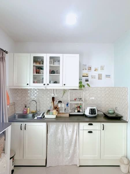Modi Villa Ladkrabang-Suvarnabhumi, Chachoengsao, Luang Phaeng Road, Khlong Luang Phaeng, Muang Chachoengsao, Chachoengsao, 3 Bedrooms, 100 sqm, Townhouse For Sale, by The Best Property อิ๋ว, 500291655 - DDproperty.com