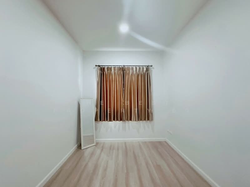 Modi Villa Ladkrabang-Suvarnabhumi, Chachoengsao, Luang Phaeng Road, Khlong Luang Phaeng, Muang Chachoengsao, Chachoengsao, 3 Bedrooms, 100 sqm, Townhouse For Sale, by The Best Property อิ๋ว, 500291655 - DDproperty.com