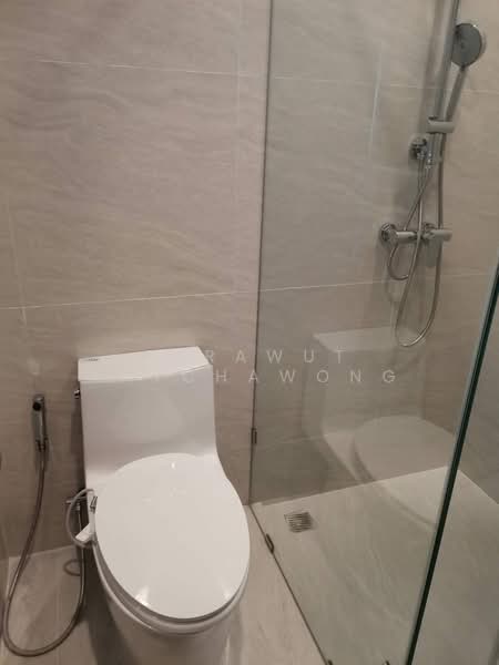 Noble State 39, Bangkok, 35 Soi Sukhumvit 39, Khlong Tan Nua, Watthana, Bangkok, 1 Bedroom, 30 sqm, Condo For Rent, by Sarawut Ratchawong, 500291735 - DDproperty.com