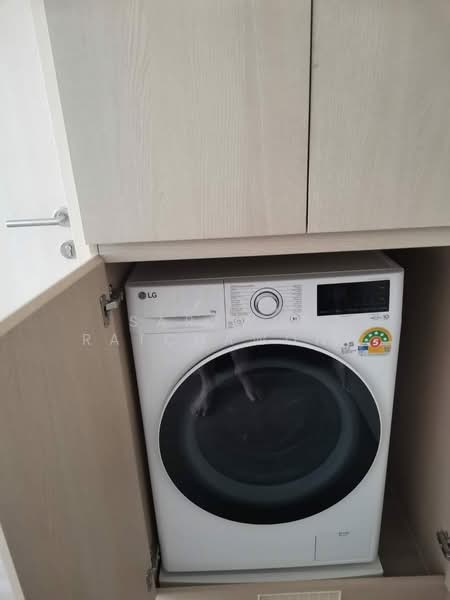 Noble State 39, Bangkok, 35 Soi Sukhumvit 39, Khlong Tan Nua, Watthana, Bangkok, 1 Bedroom, 30 sqm, Condo For Rent, by Sarawut Ratchawong, 500291735 - DDproperty.com