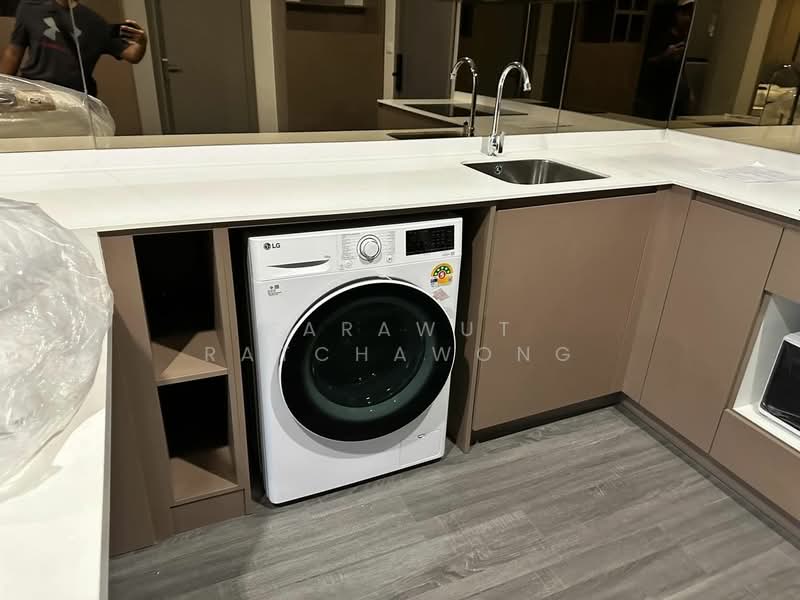 IDEO Sukhumvit Rama 4, Bangkok, Soi Sukhumvit 44, Sukhumvit Road, Phra Kanong, Khlong Toei, Bangkok, 2 Bedrooms, 66 sqm, Condo For Rent, by Sarawut Ratchawong, 500291750 - DDproperty.com