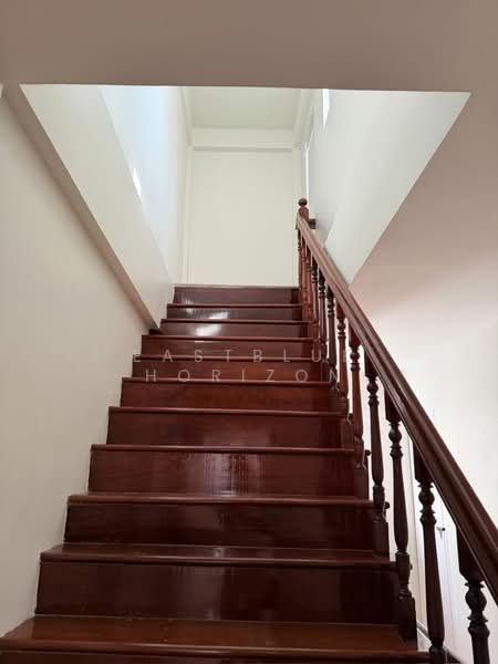 Townhouse Area BTS Saint Louis, Bangkok, Yan Nawa, Sathon, Bangkok, 4 Bedrooms, 280 sqm, Townhouse For Sale, by Eastblue Horizon, 500291768 - DDproperty.com