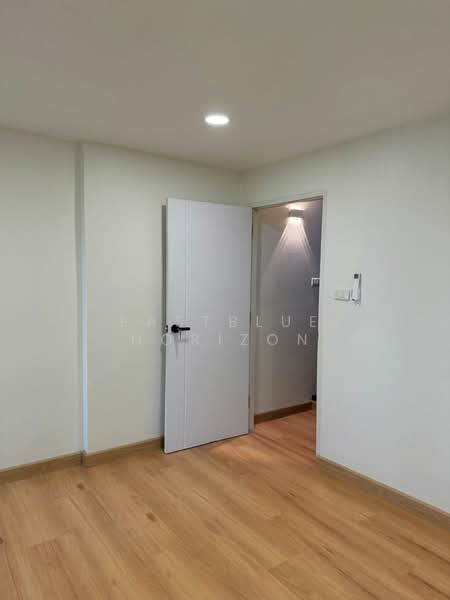 Townhouse Area BTS Saint Louis, กรุงเทพ, ยานนาวา, สาทร, กรุงเทพ, 280 ตร.ม., ทาวน์เฮ้าส์ ขาย, โดย Eastblue Horizon, 500291768 - DDproperty.com