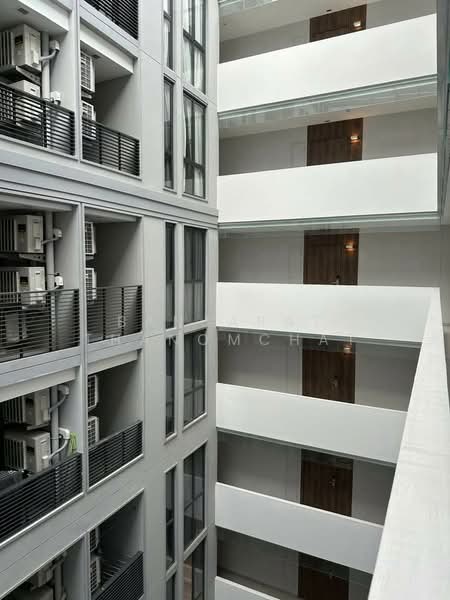 Runesu Thonglor 5, Bangkok, 82 Padi Madi Alley, Khlong Tan Nua, Watthana, Bangkok, 1 Bedroom, 44 sqm, Condo For Rent, by Banjarat Thanomchat, 500291788 - DDproperty.com