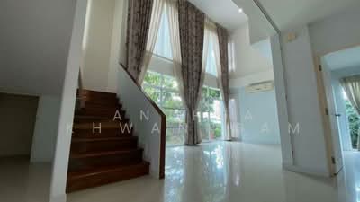 ขาย - บ้าน 4-ห้องนอน, กรุงเทพ
