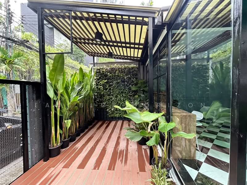 Townhouse Area Sathorn, กรุงเทพ, ทุ่งมหาเมฆ, สาทร, กรุงเทพ, 250 ตร.ม., ทาวน์เฮ้าส์ ให้เช่า, โดย Eastblue Horizon, 500291827 - DDproperty.com