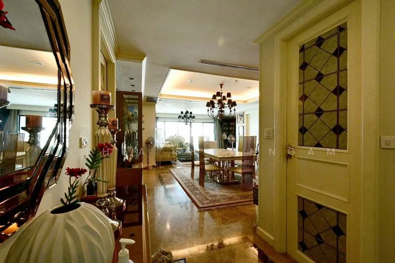 Sathorn Gardens, Bangkok, 39 South Sathorn Road, Thung Maha Mek, Sathon, Bangkok, 3 Bedrooms, 230 sqm, Condo For Sale, by Anthea Khwanngam, 500291837 - DDproperty.com
