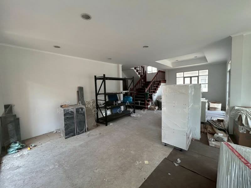 Sales Single house in Ladprao 1 Village Pradit Manutham Road (Ramindra Expressway), Bangkok, ถนนประดิษฐ์มนูธรรม (เลียบด่วนรามอินทรา), Khlong Chan, Bang Kapi, Bangkok, 3 Bedrooms, 350 sqm, Single Detached House For Sale, by Patchatorn Lertmongkolsomchok, 500291853 - DDproperty.com