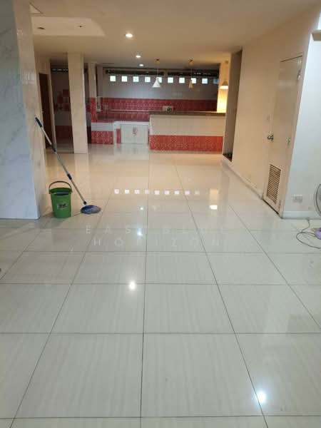 House Area Onnut, กรุงเทพ, ประเวศ, กรุงเทพ, 180 ตร.ม., บ้านแฝด ขาย, โดย Eastblue Horizon, 500291866 - DDproperty.com