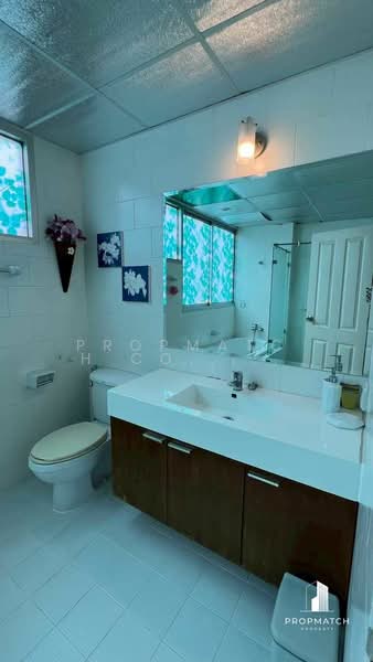 Supalai River Place Charoen Nakorn, Bangkok, 1529 Soi Chareonnakorn 39, Chareonnakorn Road, Bang Lam Phu Lang, Khlong San, Bangkok, 2 Bedrooms, 100 sqm, Condo For Rent, by PROPMATCH CO., LTD., 500291889 - DDproperty.com