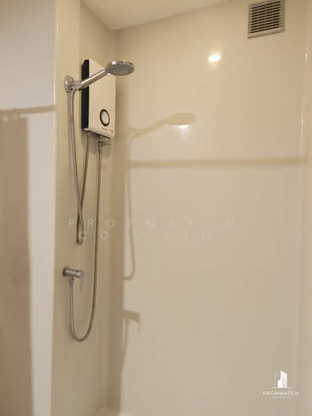 For Rent - Blossom Condo @ Sathorn-Charoenrat, Bangkok