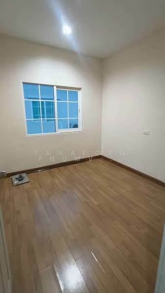 Golden Town 2 Ladprao-Kaset Nawamin, Bangkok, Soi Nawamin 42 Yak 27, Khlong Kum, Bueng Kum, Bangkok, 4 Bedrooms, 113 sqm, Single Detached House For Sale, by Tanaporn Phumvilairak, 500291990 - DDproperty.com