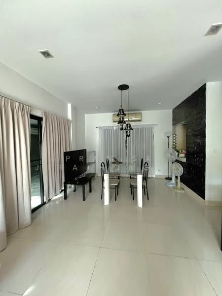 Setthasiri Srinakarin-Rama 9, Bangkok, Soi Krungthep Kreetha 7, Hua Mak, Bang Kapi, Bangkok, 3 Bedrooms, 168 sqm, Single Detached House For Sale, by Pranisa Jirathongpoon, 500291998 - DDproperty.com