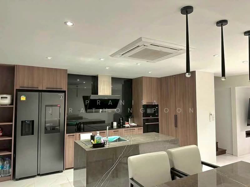 ทาวน์โฮม 5 ชั้น ซอยนนทรี 14 #ใกล้เซ็นทรัลพระราม3, Bangkok, Chong Nonsi, Yan Nawa, Bangkok, 2 Bedrooms, 19 sqm, Townhouse For Rent, by Pranisa Jirathongpoon, 500292036 - DDproperty.com