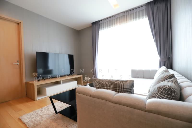 Siri At Sukhumvit, Bangkok, 902 Sukhumvit Road, Phra Kanong, Khlong Toei, Bangkok, 1 Bedroom, 52 sqm, Condo For Rent, by Komkrit Arunvessased , 500292049 - DDproperty.com