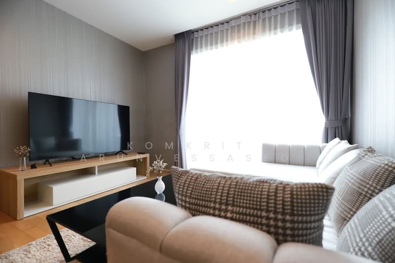 Siri At Sukhumvit, Bangkok, 902 Sukhumvit Road, Phra Kanong, Khlong Toei, Bangkok, 1 Bedroom, 52 sqm, Condo For Rent, by Komkrit Arunvessased , 500292049 - DDproperty.com
