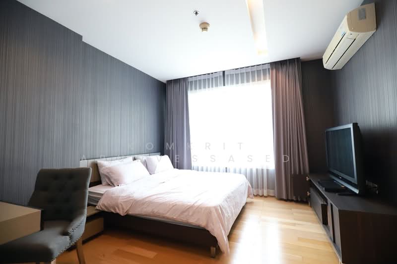Siri At Sukhumvit, Bangkok, 902 Sukhumvit Road, Phra Kanong, Khlong Toei, Bangkok, 1 Bedroom, 52 sqm, Condo For Rent, by Komkrit Arunvessased , 500292049 - DDproperty.com