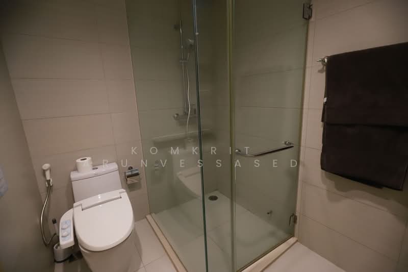 Siri At Sukhumvit, Bangkok, 902 Sukhumvit Road, Phra Kanong, Khlong Toei, Bangkok, 1 Bedroom, 52 sqm, Condo For Rent, by Komkrit Arunvessased , 500292049 - DDproperty.com