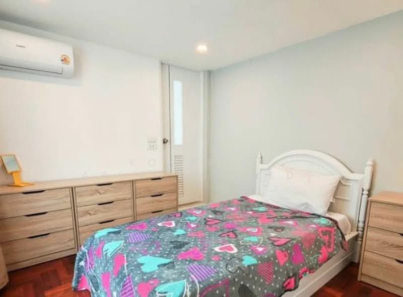 undefined, Bangkok, Bang Pong Pang, Yan Nawa, Bangkok, 6 Bedrooms, 400 sqm, Townhouse For Rent, by Komkrit  Arunvessased , 500292058 - DDproperty.com