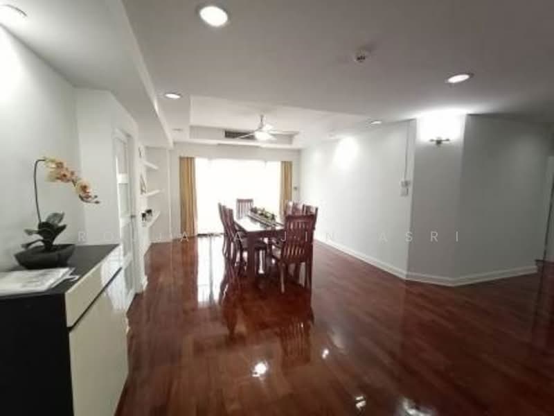 Cosmo Villa, Bangkok, 33 ซอยสุขุมวิท 12 ถนนสุขุมวิท แขวง/เขตคลองเตย กทม., Khlong Toei, Khlong Toei, Bangkok, 3 Bedrooms, 250 sqm, Apartment For Rent, by Rojjana Jindasri, 500292120 - DDproperty.com