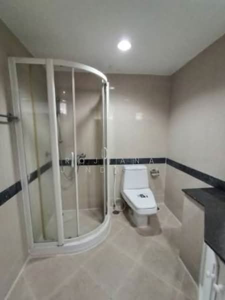 Cosmo Villa, Bangkok, 33 ซอยสุขุมวิท 12 ถนนสุขุมวิท แขวง/เขตคลองเตย กทม., Khlong Toei, Khlong Toei, Bangkok, 3 Bedrooms, 250 sqm, Apartment For Rent, by Rojjana Jindasri, 500292120 - DDproperty.com