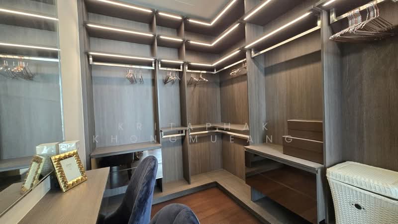 Q1 Sukhumvit, Bangkok, 1 Sukhumvit Road, Khlong Toei, Khlong Toei, Bangkok, 4 Bedrooms, 355 sqm, Condo For Rent, by Kritaphak Khongmueang, 500292122 - DDproperty.com