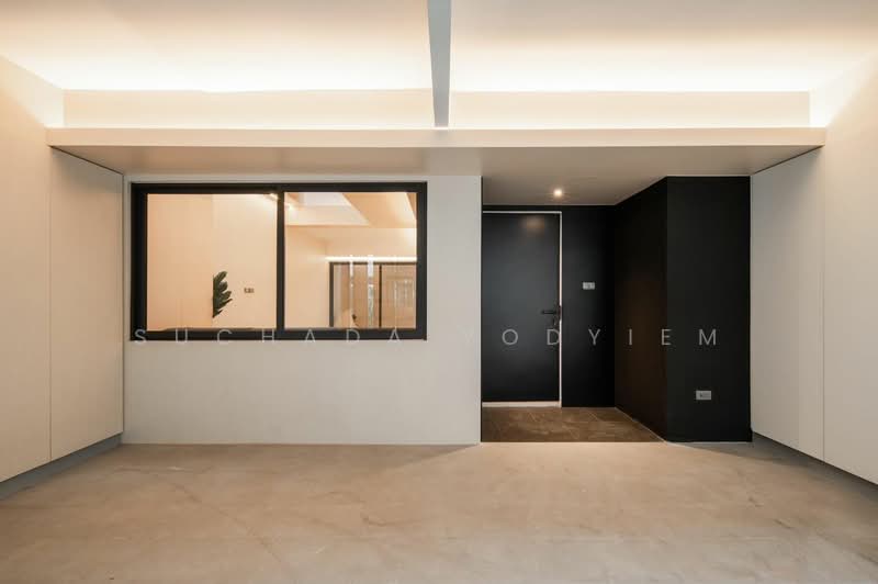 2-BR Townhouse, Bangkok, Phra Kanong Nua, Watthana, Bangkok, 2 Bedrooms, 170 sqm, Townhouse For Sale, by Suchada Yodyiem, 500292154 - DDproperty.com