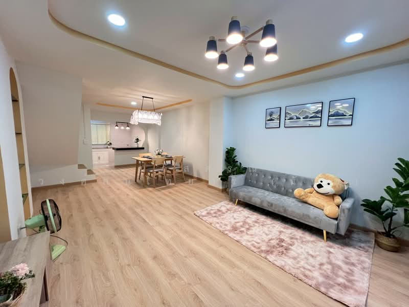 Poonsinh Thani 3, Bangkok, Rat Phatthana Road, Khlong Song Ton Nun, Lat Krabang, Bangkok, 2 Bedrooms, 80 sqm, Townhouse For Sale, by นภัสศรณ์ วงศ์สินไทยกร (นันท์), 500292204 - DDproperty.com