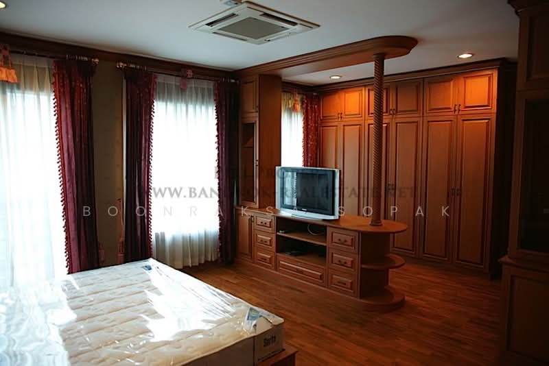 ทาวน์เฮ้าส์ 4-ห้องนอน, กรุงเทพ, คลองตันเหนือ, วัฒนา, กรุงเทพ, 350 ตร.ม., ทาวน์เฮ้าส์ ให้เช่า, โดย Boonraksa Sopak, 500292335 - DDproperty.com