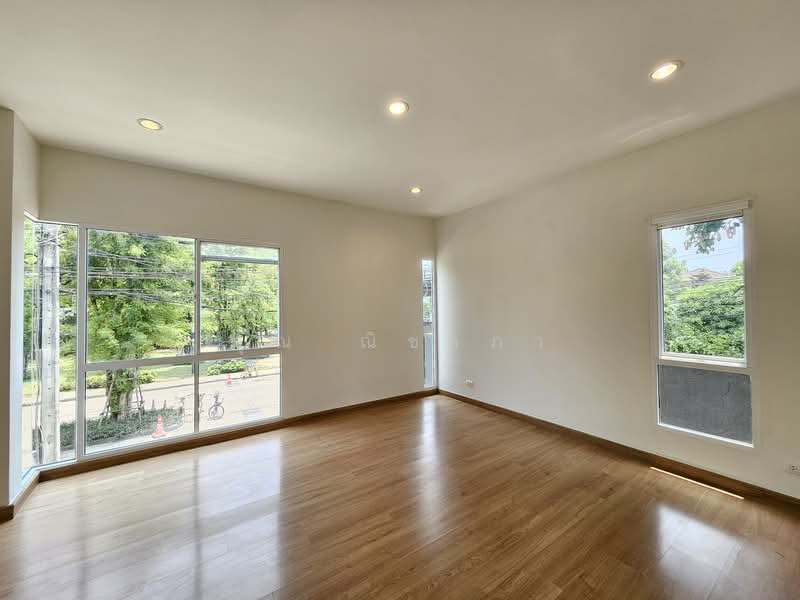Patio Pattanakarn 38, Bangkok, Soi Phatthanakan 38 Phatthanakan Road, Suan Luang, Suan Luang, Bangkok, 3 Bedrooms, 155 sqm, Townhouse For Sale, by คุณ ณิชาภา, 500292436 - DDproperty.com