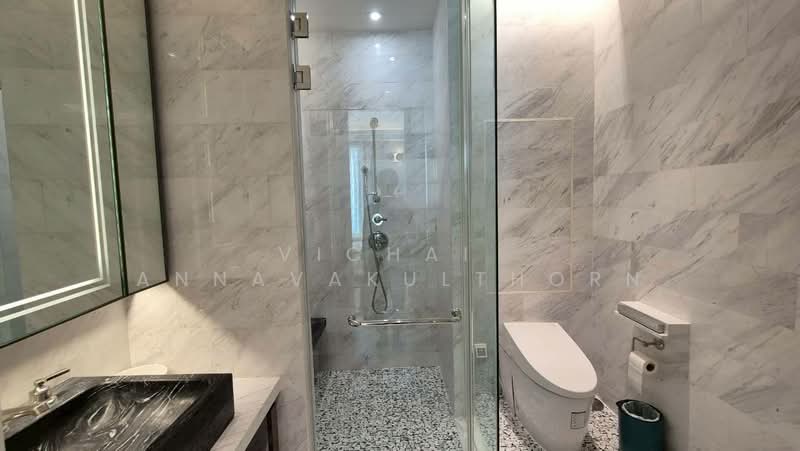 The Residences At Mandarin Oriental, Bangkok, 117 Charoen Nakorn Road, Khlong Ton Sai, Khlong San, Bangkok, 2 Bedrooms, 112 sqm, Condo For Rent, by Vichai  Annavakulthorn, 500292459 - DDproperty.com