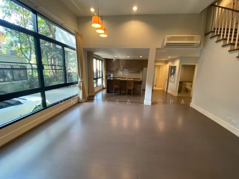 Veranda Ville, Bangkok, Soi Sukhumvit 38, Phra Kanong, Khlong Toei, Bangkok, 3 Bedrooms, 350 sqm, Single Detached House For Rent, by Boonraksa Sopak, 500292466 - DDproperty.com
