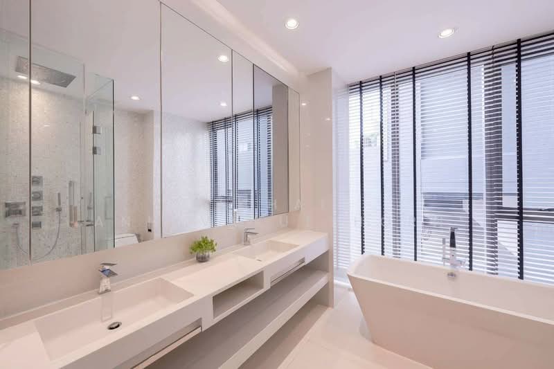 Vittorio 39, Bangkok, 8 Sukhumvit, Khlong Tan Nua, Watthana, Bangkok, 2 Bedrooms, 138 sqm, Condo For Rent, by Vichai  Annavakulthorn, 500292527 - DDproperty.com