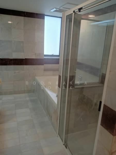 President Park Sukhumvit 24, Bangkok, 99 Sukhumvit 24 Alley, Khlongtoei Nua, Watthana, Bangkok, 3 Bedrooms, 261 sqm, Condo For Rent, by Boonraksa Sopak, 500292549 - DDproperty.com