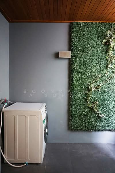 Quad Silom, Bangkok, 63 Soi Pipat 2, Silom Road, Suriyawong, Bang Rak, Bangkok, 1 Bedroom, 40 sqm, Condo For Rent, by Boonraksa Sopak, 500292602 - DDproperty.com