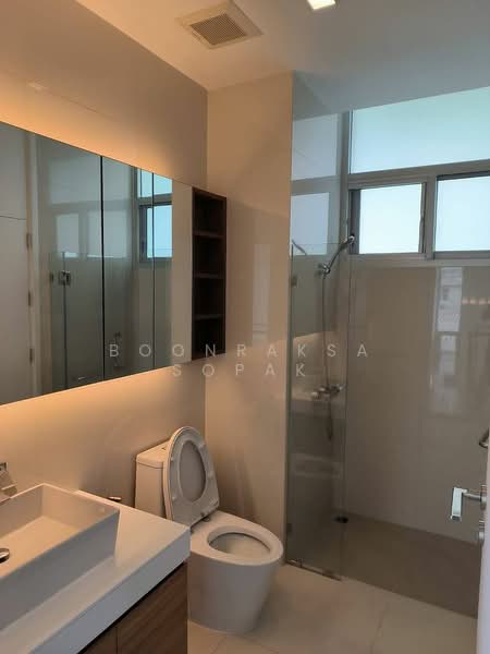 3-BR House, Bangkok, Bang Kapi, Huai Khwang, Bangkok, 3 Bedrooms, 350 sqm, Single Detached House For Rent, by Boonraksa Sopak, 500292628 - DDproperty.com
