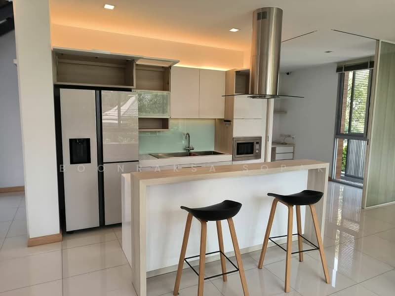 3-BR House, Bangkok, Bang Kapi, Huai Khwang, Bangkok, 3 Bedrooms, 350 sqm, Single Detached House For Rent, by Boonraksa Sopak, 500292628 - DDproperty.com