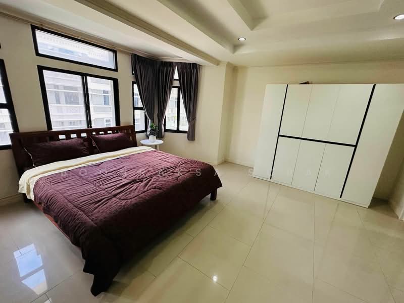 Moo Baan Chicha Castle : หมู่บ้านชิชา คาสเซิล, กรุงเทพ, สุขุทวิท 31, คลองเตยเหนือ, วัฒนา, กรุงเทพ, 350 ตร.ม., ทาวน์เฮ้าส์ ให้เช่า, โดย Boonraksa Sopak, 500292697 - DDproperty.com