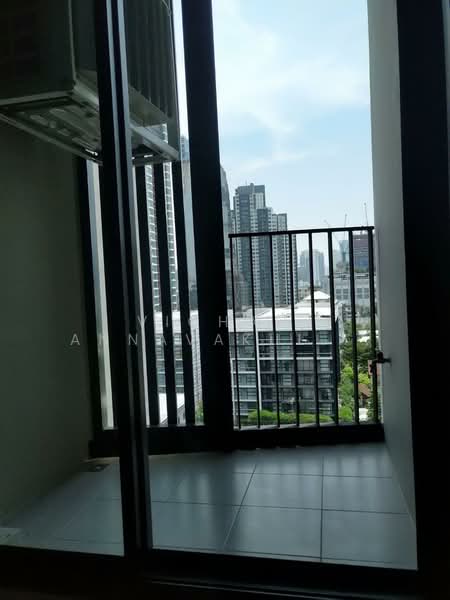 Rhythm Ekkamai, Bangkok, 11 Soi Sukhumvit 63, Khlongtoei Nua, Watthana, Bangkok, 1 Bedroom, 35 sqm, Condo For Rent, by Vichai  Annavakulthorn, 500292710 - DDproperty.com