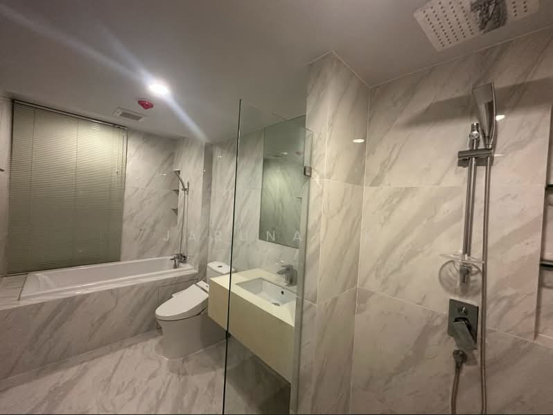 IDEO Mobi Sukhumvit 40, Bangkok, Soi Sukhumvit 40, Phra Kanong, Khlong Toei, Bangkok, 2 Bedrooms, 78 sqm, Condo For Rent, by Jarunat K, 500292734 - DDproperty.com