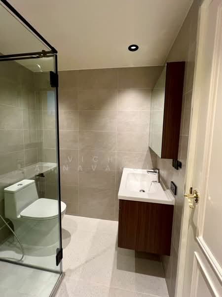 D.S. Tower 2 Sukhumvit 39, Bangkok, Soi Sukhumvit 39, Khlong Tan Nua, Watthana, Bangkok, 3 Bedrooms, 129 sqm, Condo For Rent, by Vichai  Annavakulthorn, 500292737 - DDproperty.com