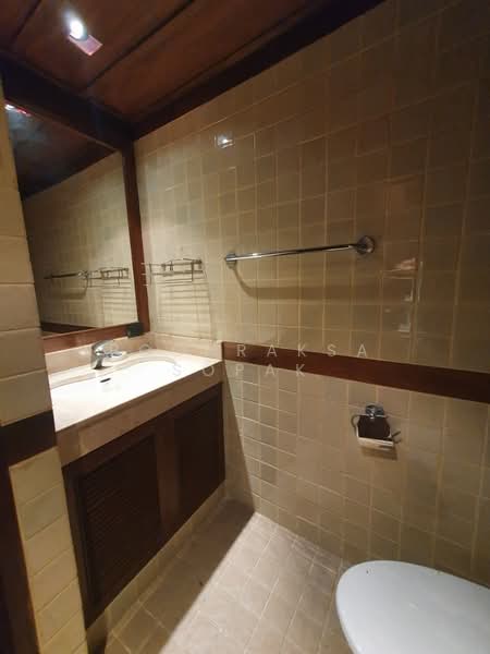 Diamond Tower, Bangkok, Silom, Silom, Bang Rak, Bangkok, 2 Bedrooms, 128 sqm, Condo For Rent, by Boonraksa Sopak, 500292750 - DDproperty.com