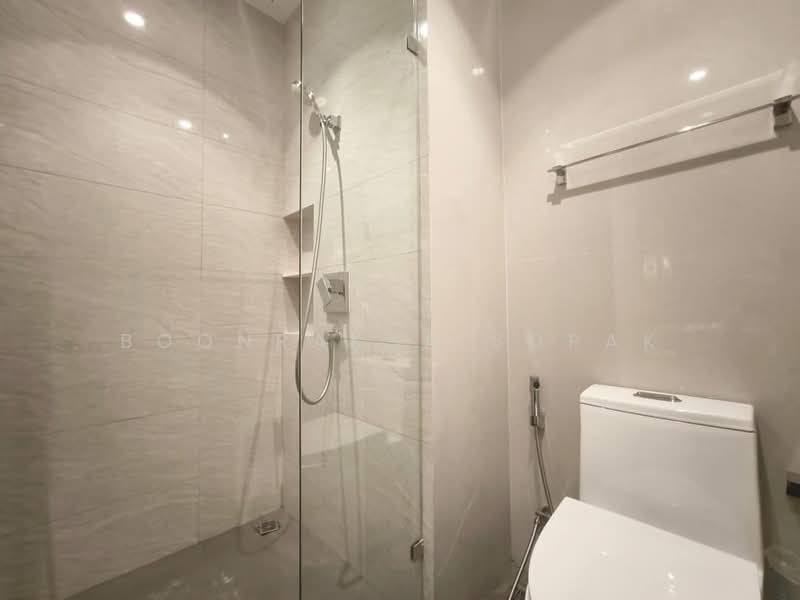 Maru Ekkamai 2, Bangkok, 70-5 Sukhumvit 63 Road, Phra Kanong Nua, Watthana, Bangkok, 1 Bedroom, 30 sqm, Condo For Rent, by Boonraksa Sopak, 500292830 - DDproperty.com