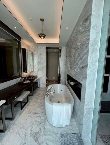 The Residences At Mandarin Oriental : เดอะ เรสซิเดนซ์ แอท แมนดาริน โอเรียนเต็ล, กรุงเทพ, 117 ถนนเจริญนคร, คลองต้นไทร, คลองสาน, กรุงเทพ, 223 ตร.ม., คอนโด ให้เช่า, โดย Boonraksa Sopak, 500292862 - DDproperty.com