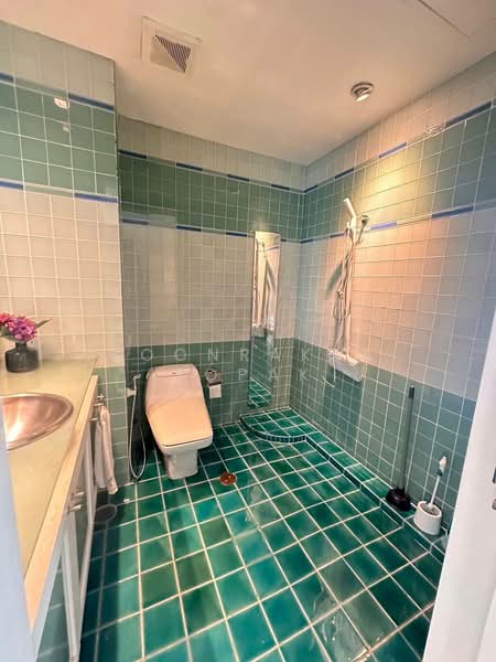 Sathorn Gardens, Bangkok, 39 South Sathorn Road, Thung Maha Mek, Sathon, Bangkok, 3 Bedrooms, 200 sqm, Condo For Rent, by Boonraksa Sopak, 500292881 - DDproperty.com