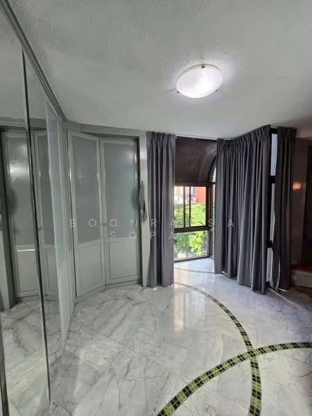 Sithakarn Condominium, Bangkok, 19 22 Chit Lom Alley, Lumphini, Pathum Wan, Bangkok, 2 Bedrooms, 245 sqm, Condo For Rent, by Boonraksa Sopak, 500292886 - DDproperty.com