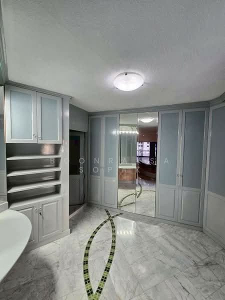 Sithakarn Condominium, Bangkok, 19 22 Chit Lom Alley, Lumphini, Pathum Wan, Bangkok, 2 Bedrooms, 245 sqm, Condo For Rent, by Boonraksa Sopak, 500292886 - DDproperty.com
